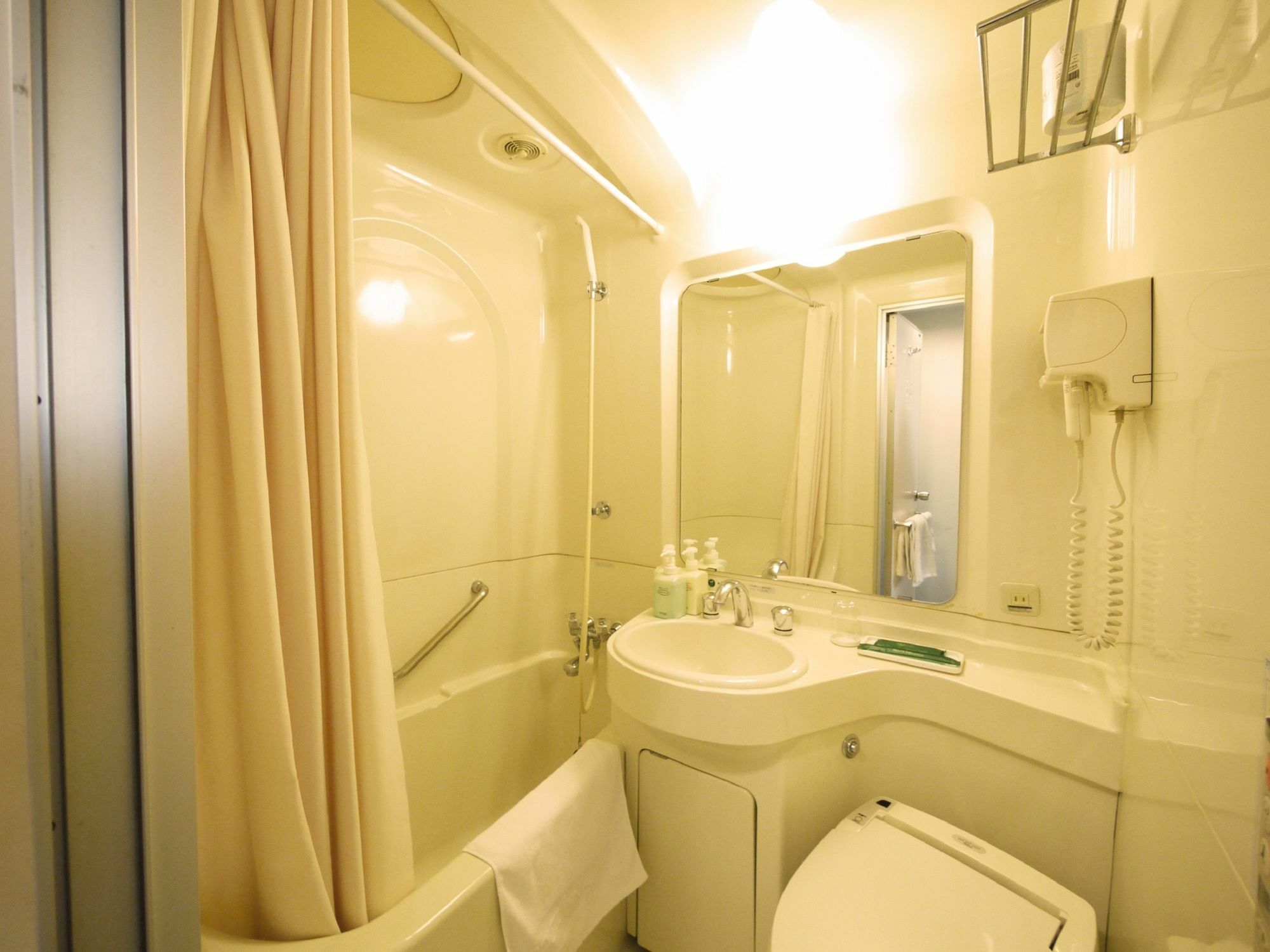 Hotel Route-Inn Kitakyushu-Wakamatsu Ekihigashi Exteriér fotografie