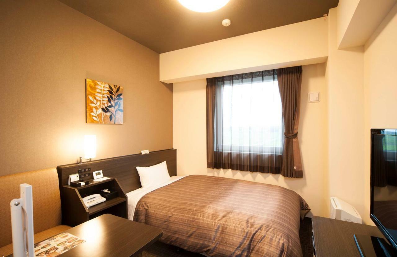 Hotel Route-Inn Kitakyushu-Wakamatsu Ekihigashi Exteriér fotografie