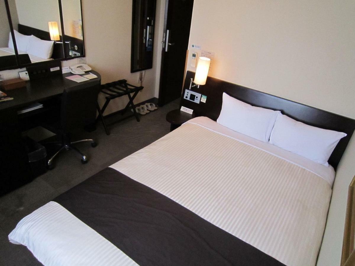Hotel Route-Inn Kitakyushu-Wakamatsu Ekihigashi Exteriér fotografie