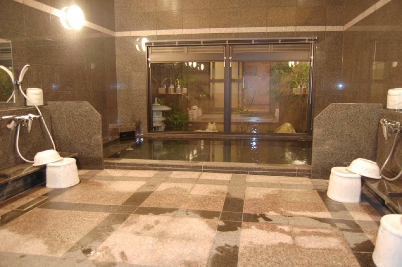 Hotel Route-Inn Kitakyushu-Wakamatsu Ekihigashi Exteriér fotografie